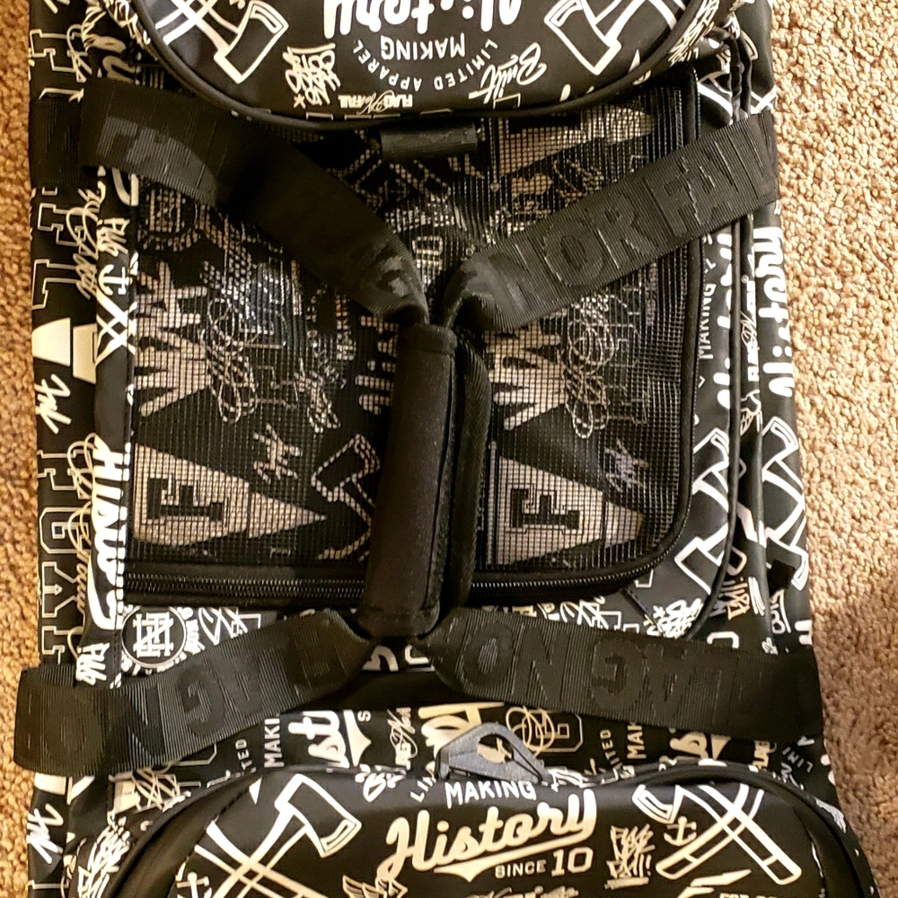 Flag Nor Fail Gym Bro Duffle Bag NWOT